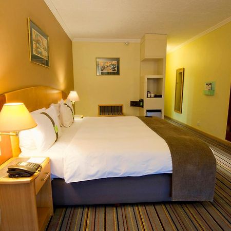Holiday Inn - Bulawayo By Ihg מראה חיצוני תמונה