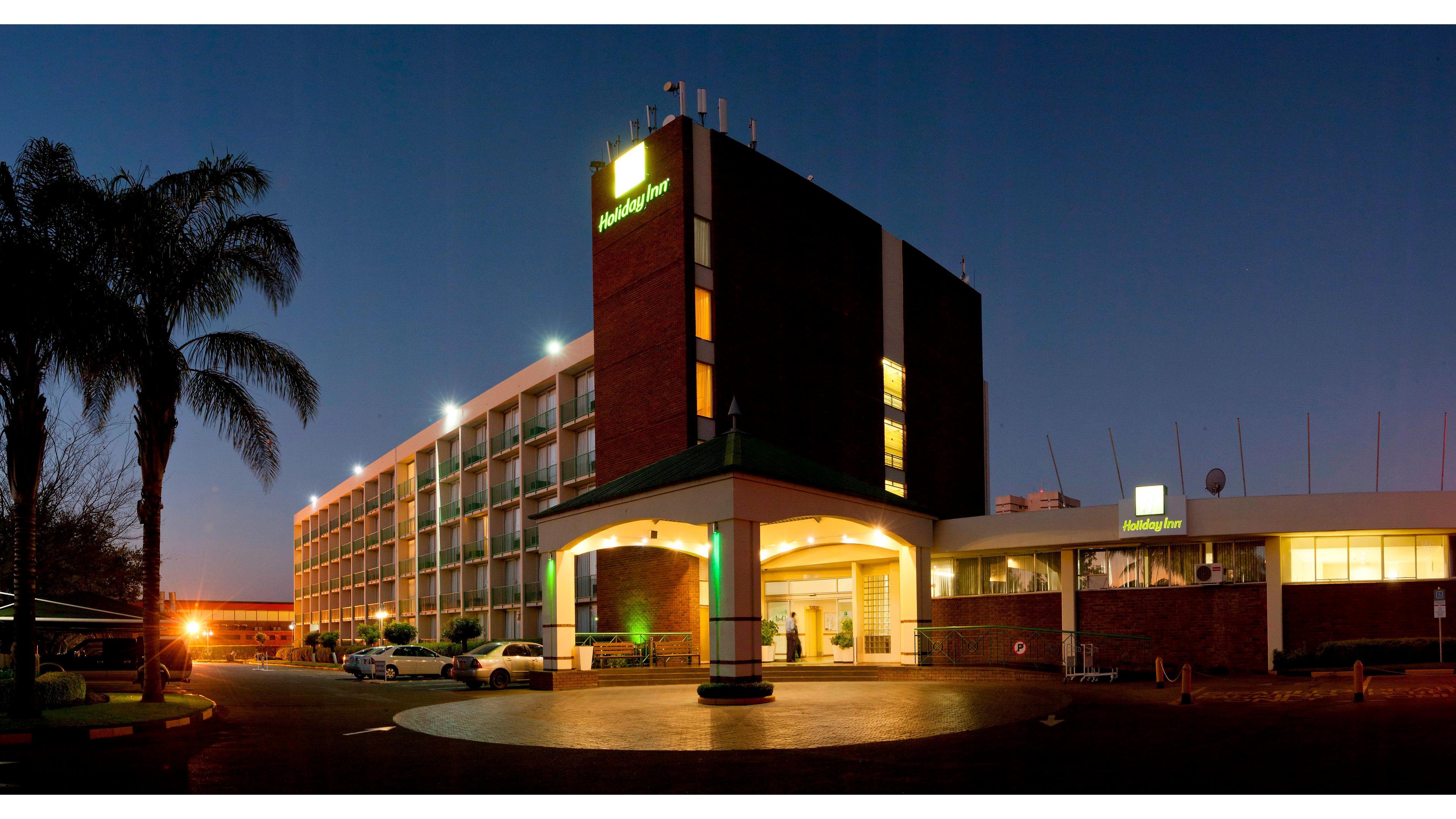 Holiday Inn - Bulawayo By Ihg מראה חיצוני תמונה