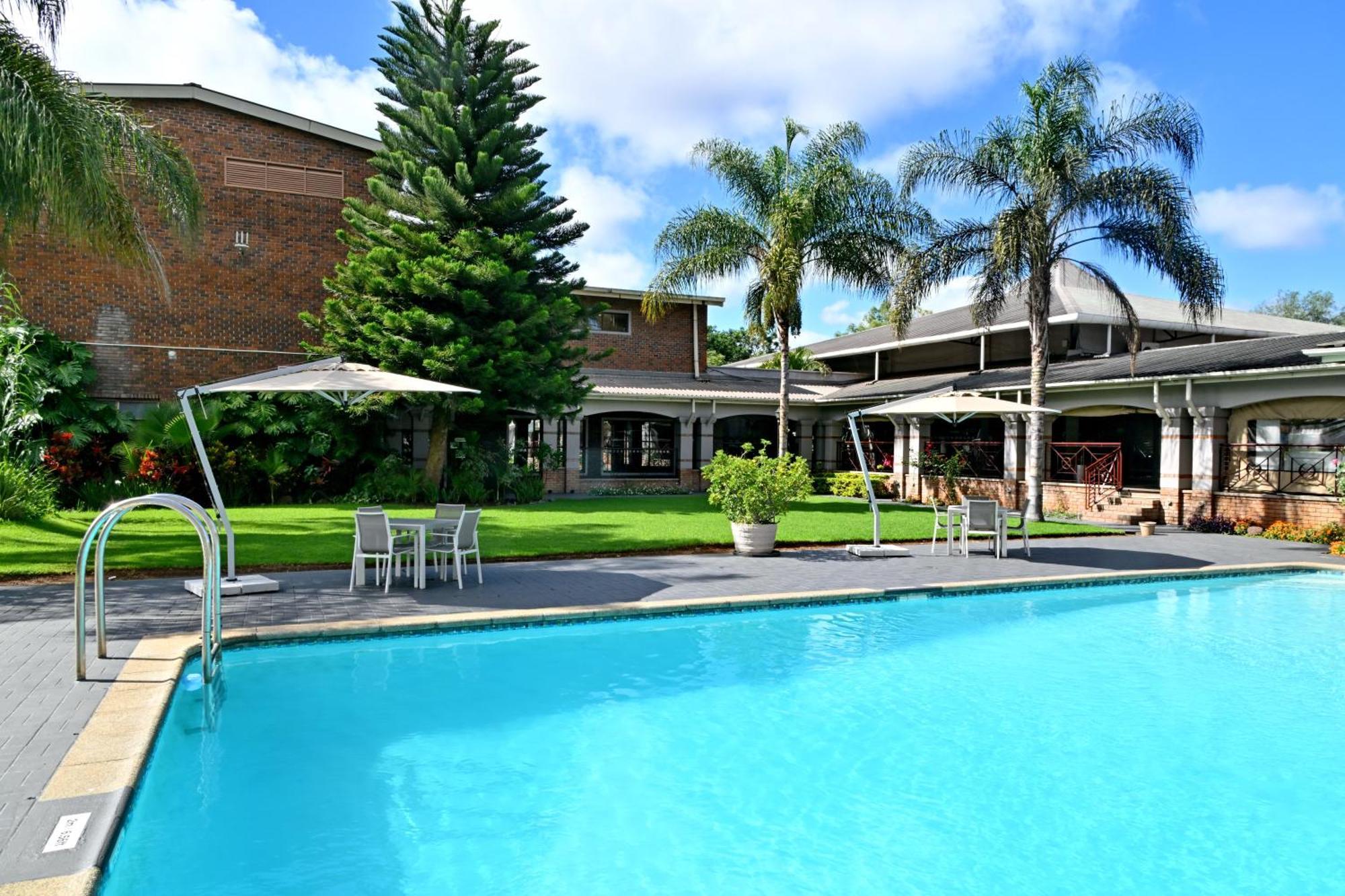 Holiday Inn - Bulawayo By Ihg מראה חיצוני תמונה