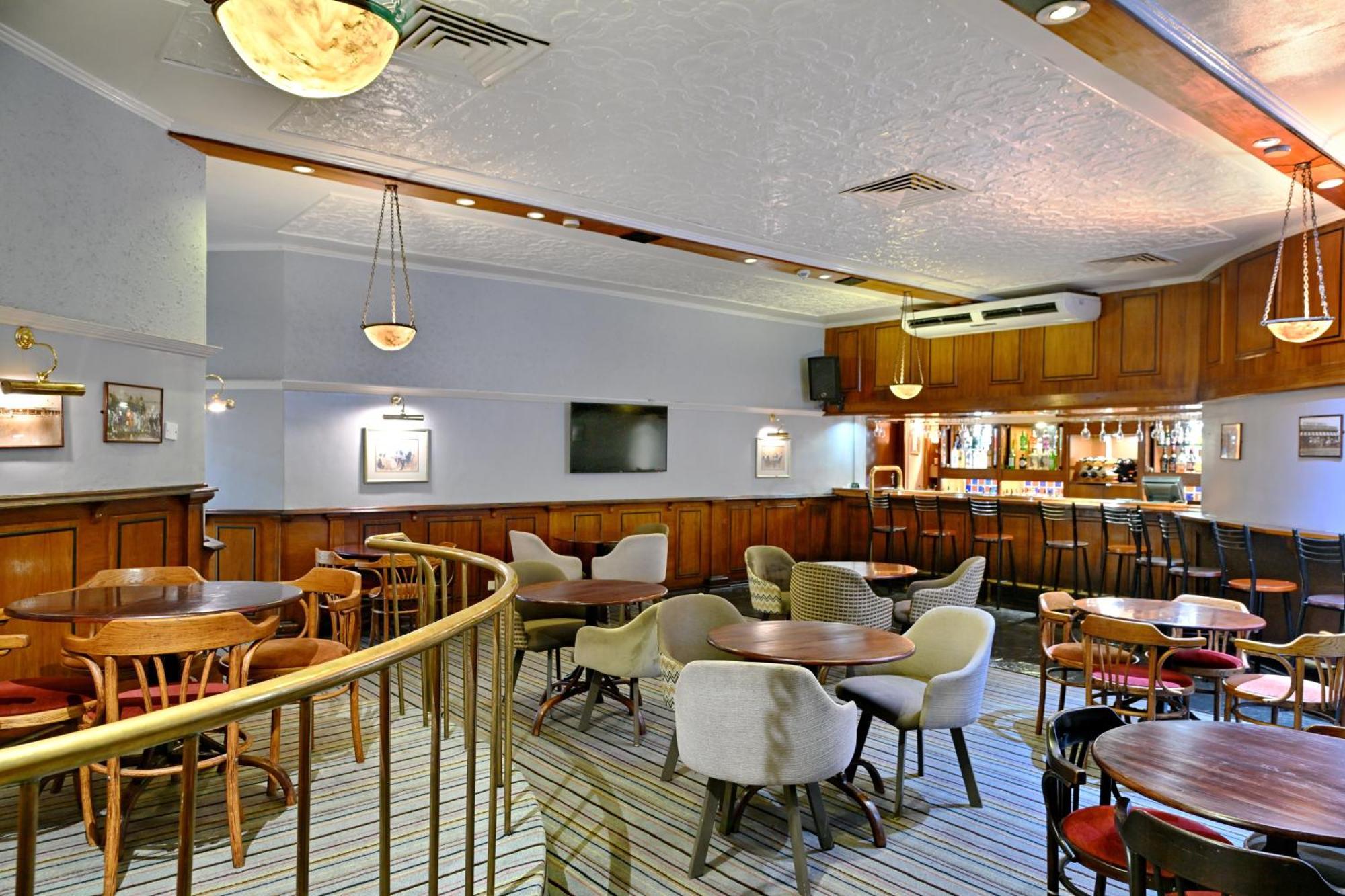 Holiday Inn - Bulawayo By Ihg מראה חיצוני תמונה