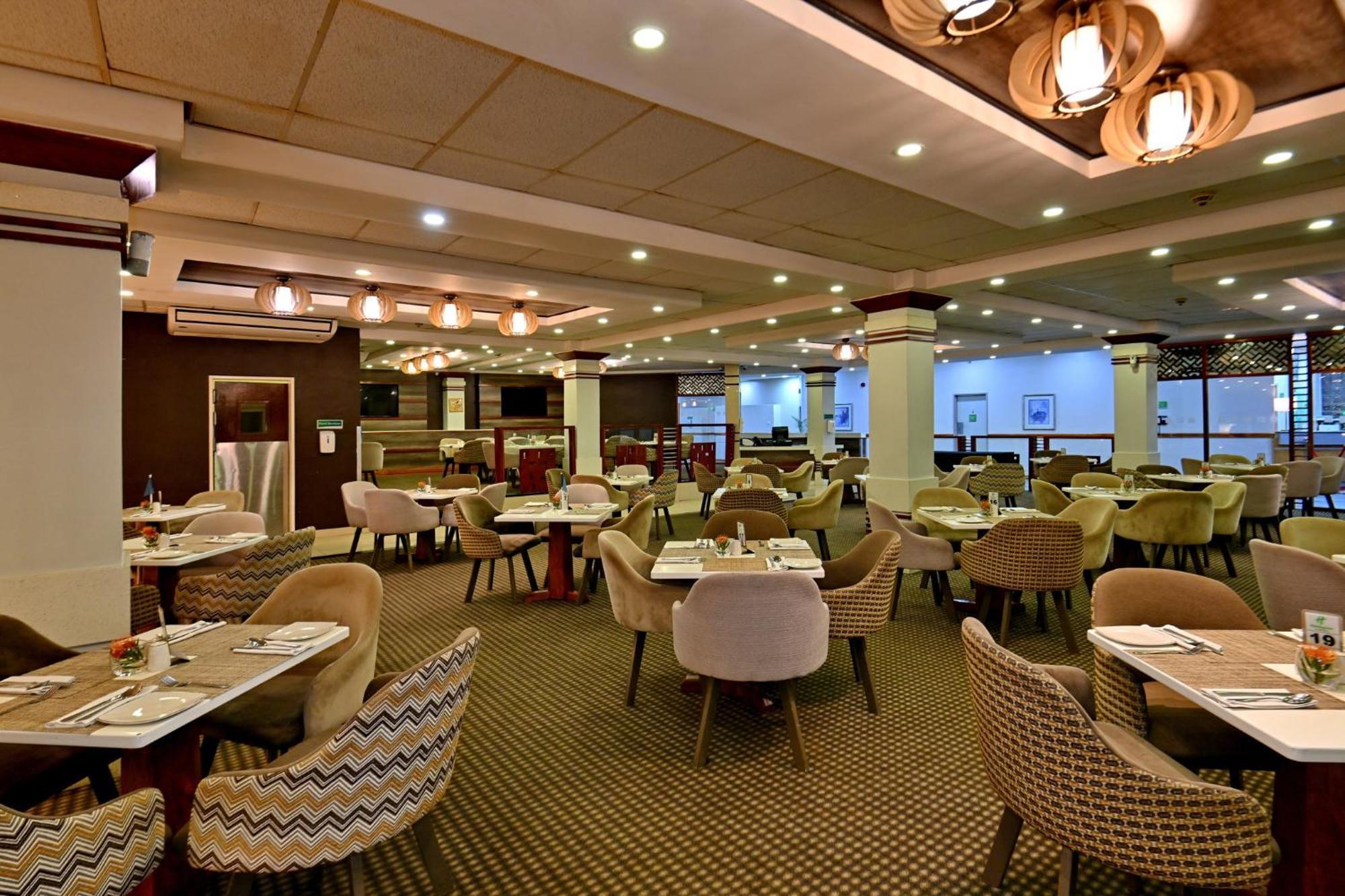 Holiday Inn - Bulawayo By Ihg מראה חיצוני תמונה